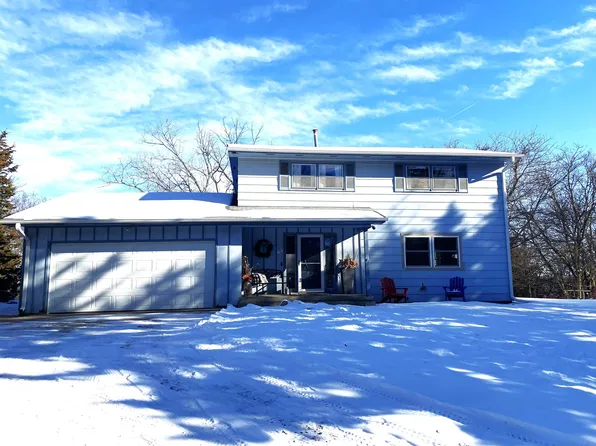 252 Lewis & Clark Trl, Yankton, SD 57078