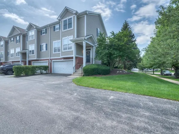567 Declaration Ln, Aurora, IL 60502
