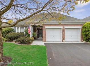 7 Heathersway Ct, Lakewood, NJ