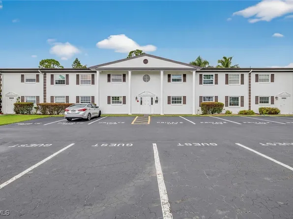 7025 New Post Dr APT 4, North Fort Myers, FL 33917