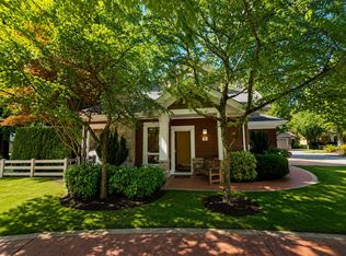 15055 20th Ave #8, Surrey, BC V4A 9X9
