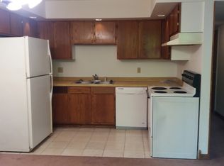 537 Northern Hills Dr NE APT 10, Rochester, MN 55906