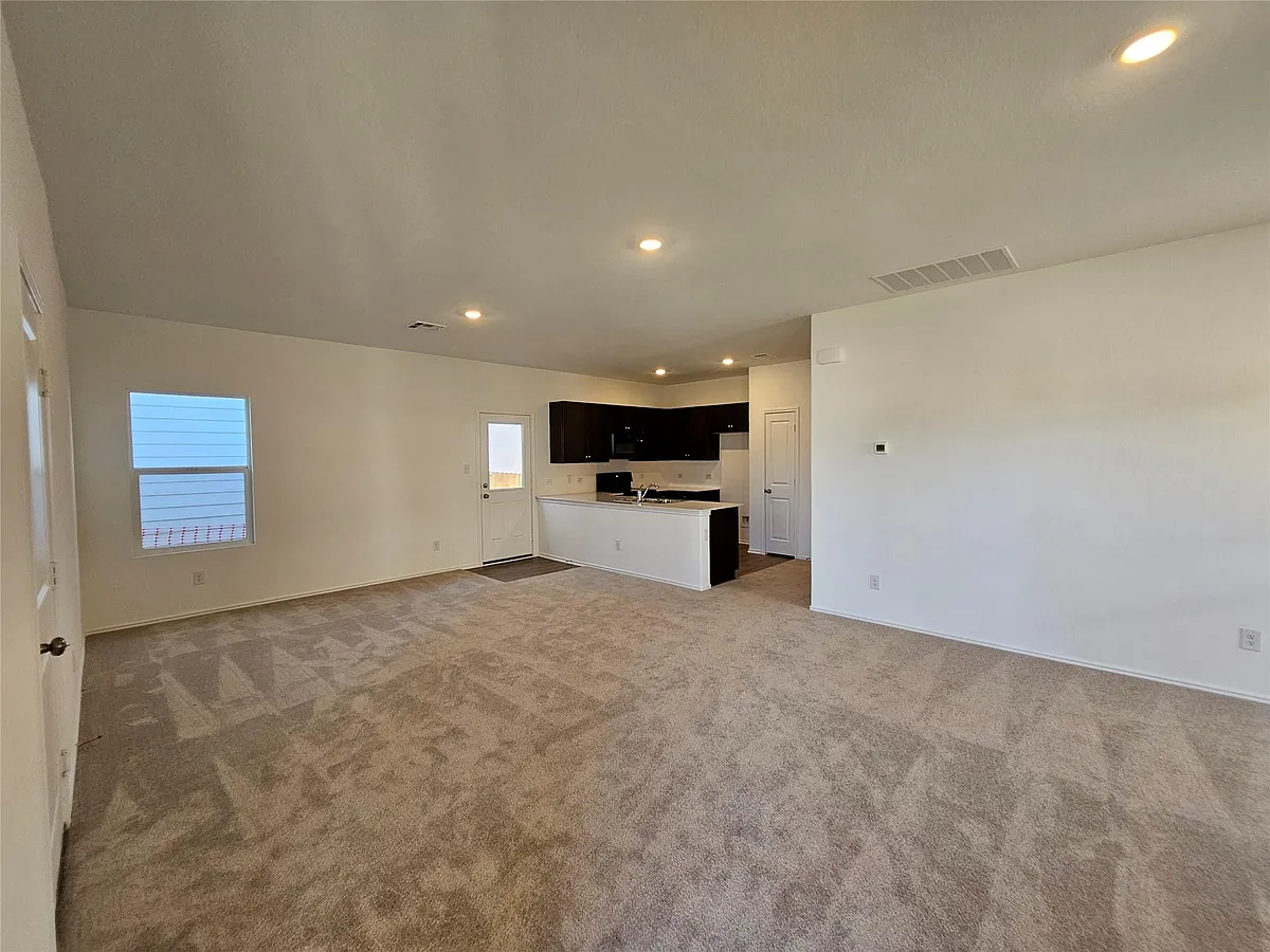 Building Photo - 856 Rancho Del Cielo Loop