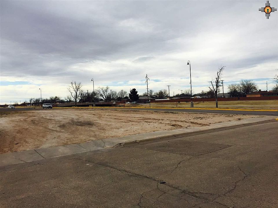 1st image of 309 N 12th St