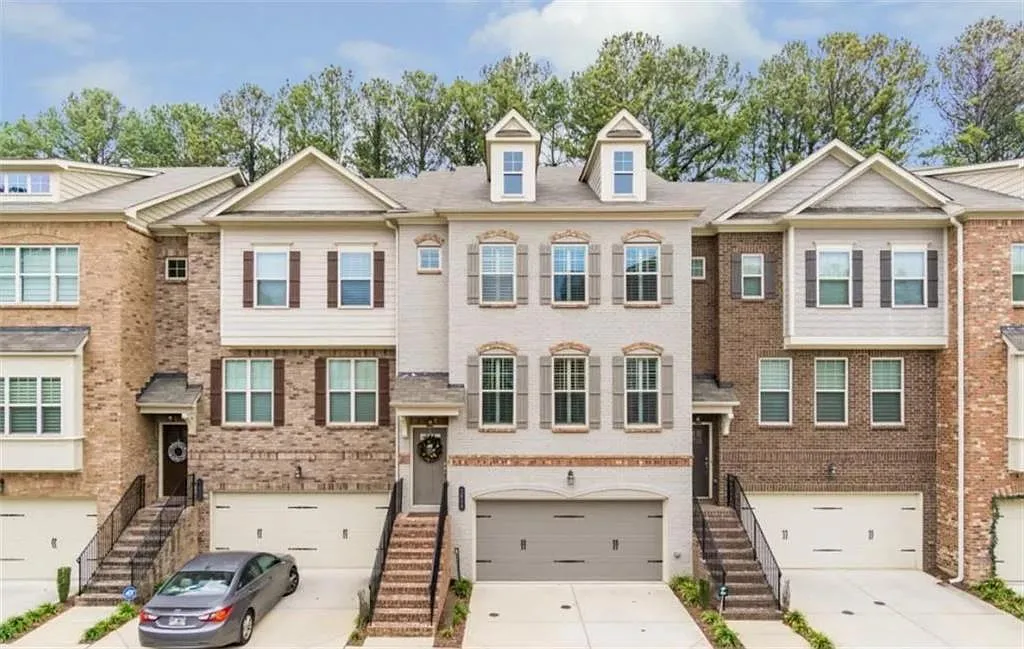 3 bed, 3.5 bath, 2666 sqft, $3,500 — Photo 1