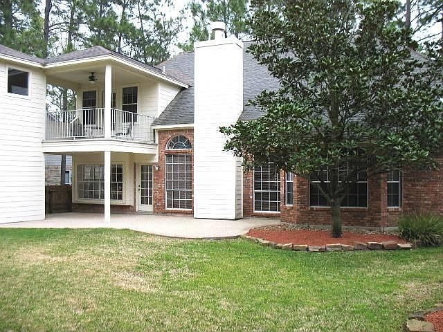 2nd image of 23 Quiet Oak Cir