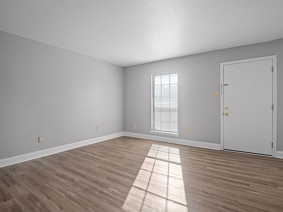 4th image of 900 Mountain Creek Rd APT K144
