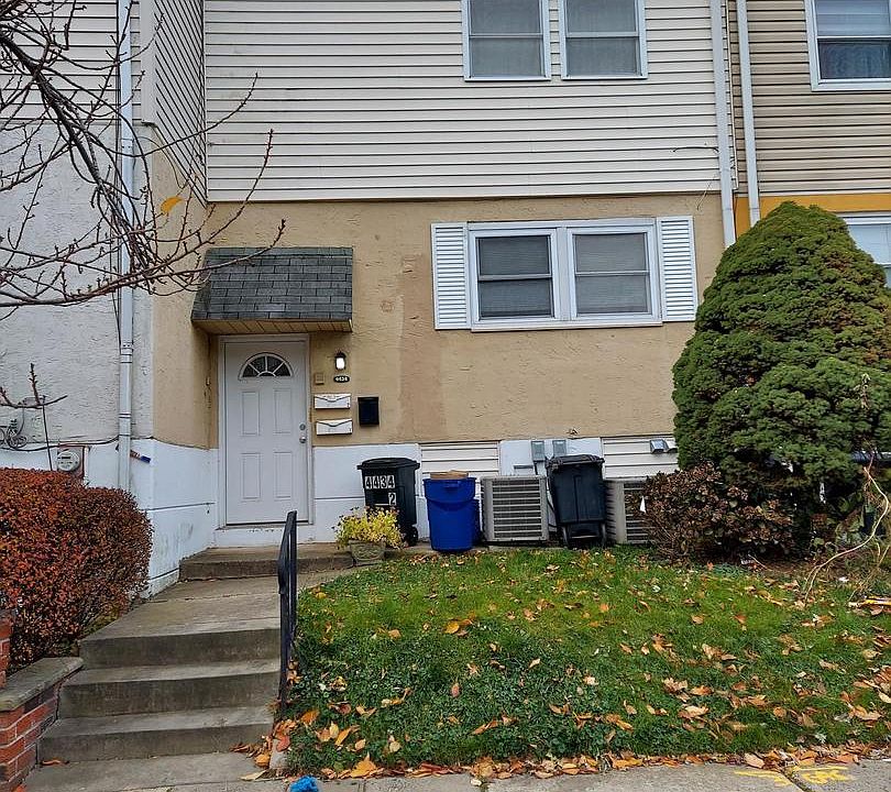 1st image of 4434 Kendrick St Floor 2