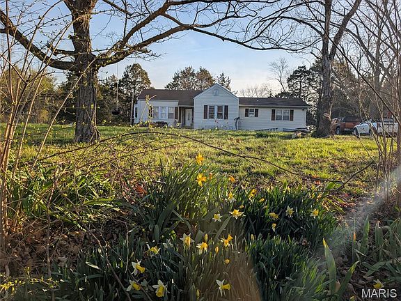 2nd image of 9765 Jones Creek Rd