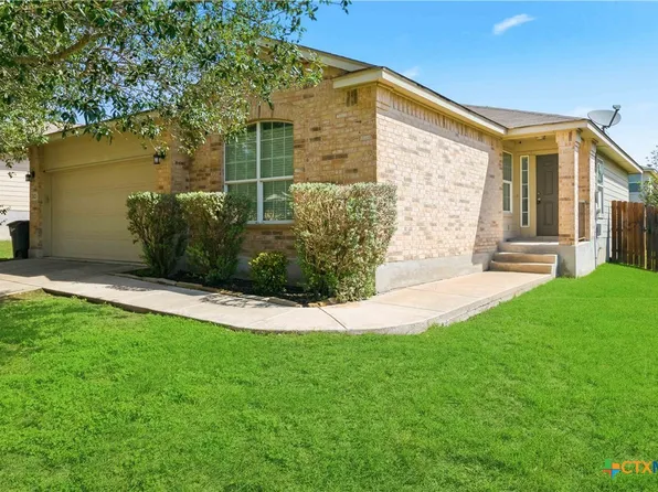 2423 Dimmitt Dr, New Braunfels, TX 78130