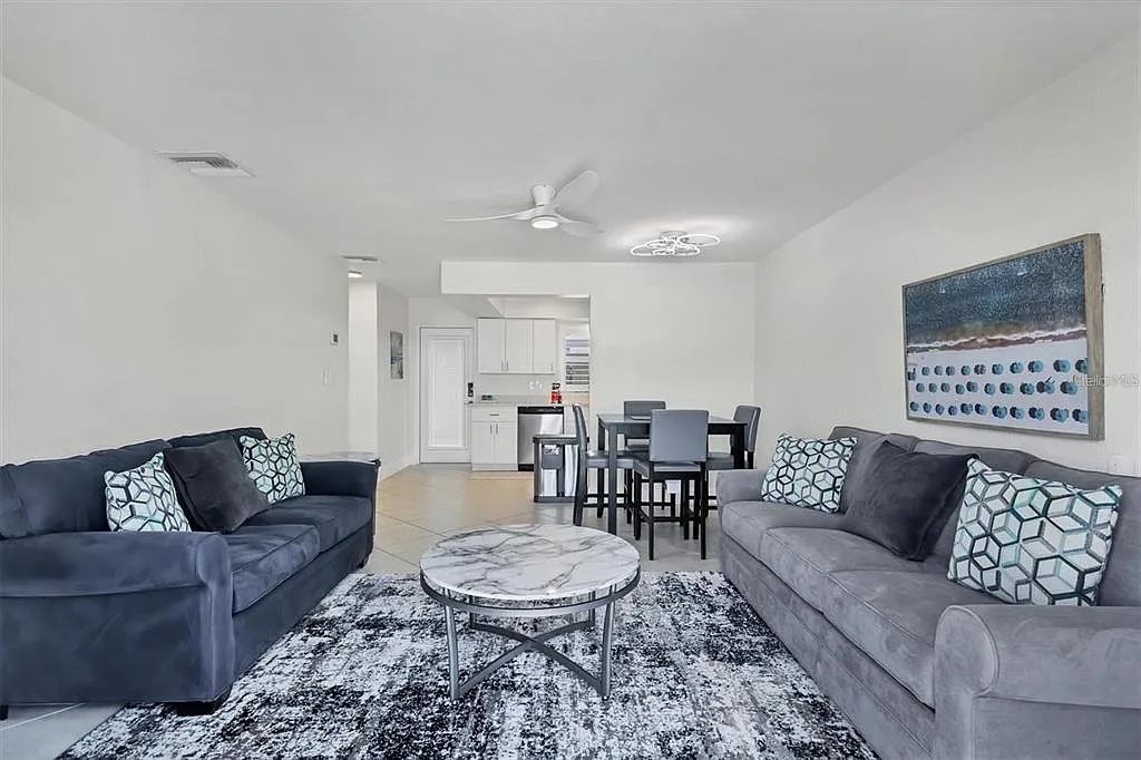1 bed, 1.0 bath, 728 sqft, $7,500 — Photo 3