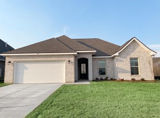 115 Bon Ami Dr, Freeport, FL 32439