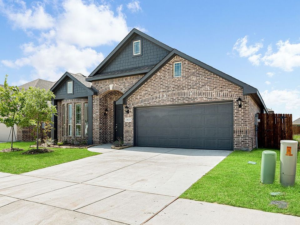 1st image of 3833 Myrtle Way