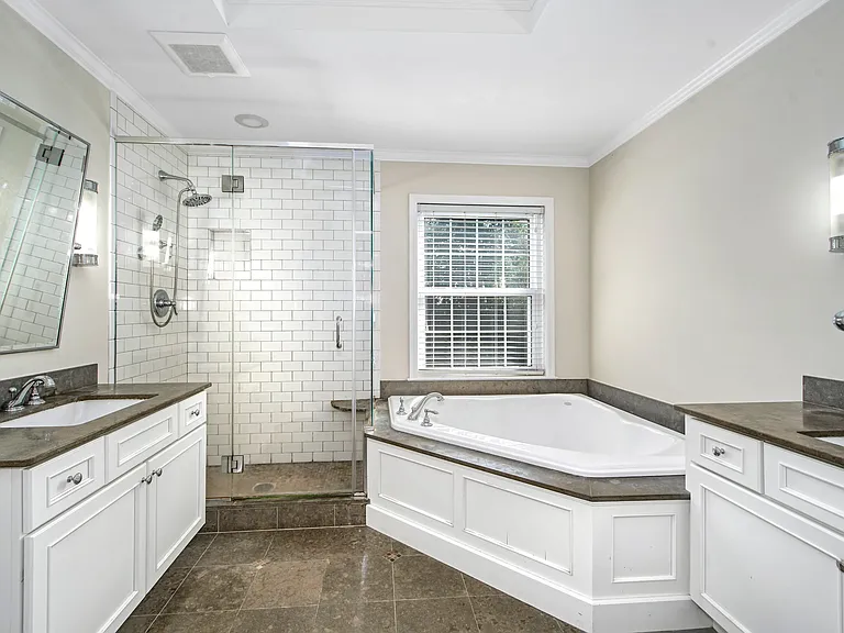 15 Milestone Rd — Photo 12
