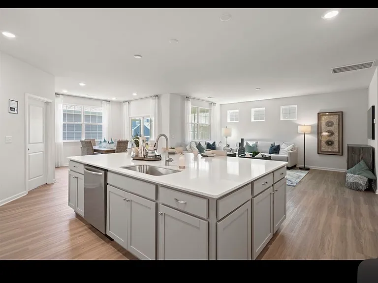 413 Pine St #413 — Photo 20