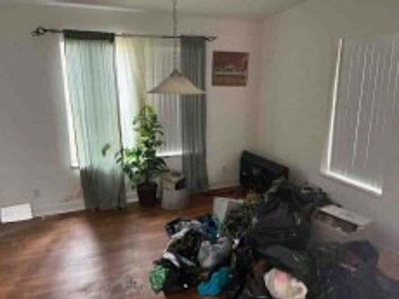 Additional Living Room