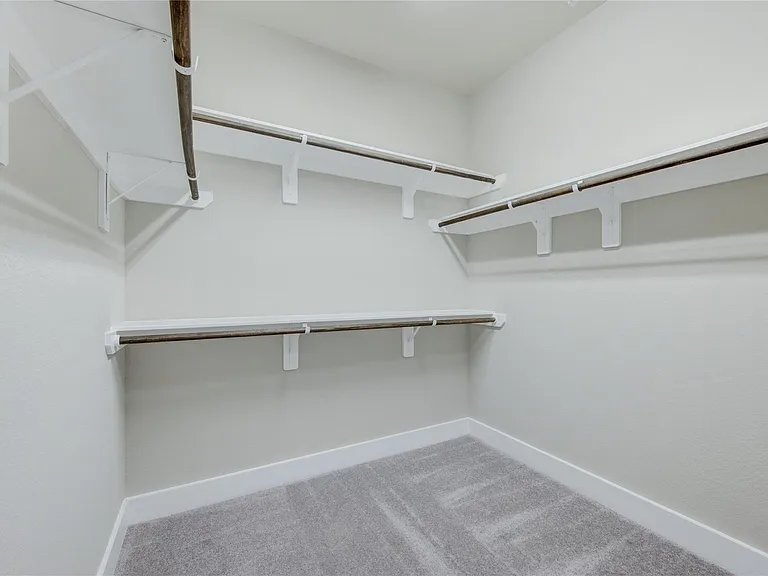 1709 Summerlyn — Photo 39