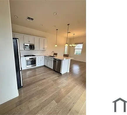 4389 Natomas Central Dr — Photo 7