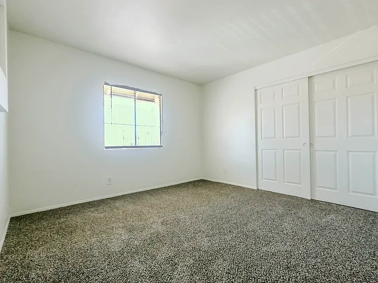 1219 E Townley Ave — Photo 19