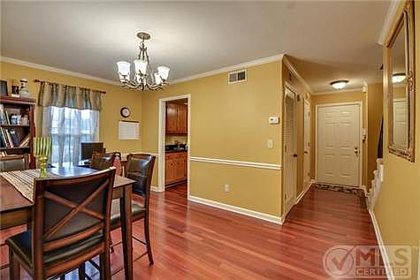 5th image of 315 Westfield Dr