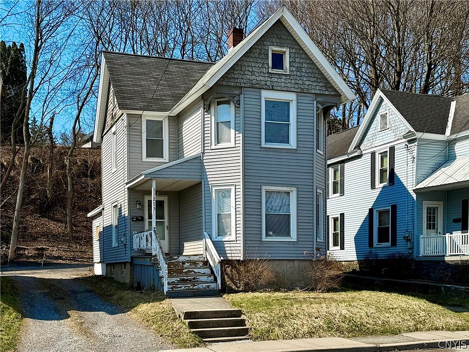 1st image of 213 W Main St