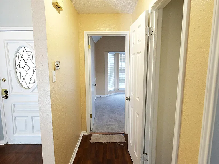 1203 Beckwood Cir — Photo 12