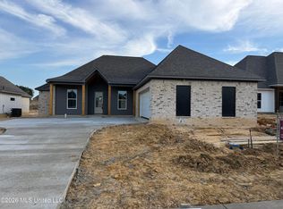 322 Tremont Dr, Florence, MS 39073