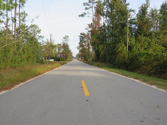 4th image of 17705 Center Dr