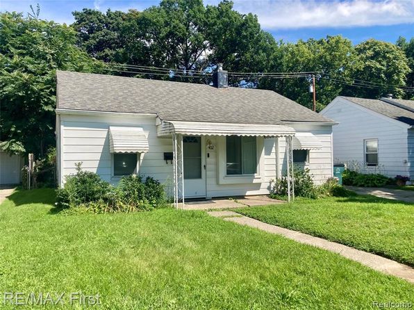 402 Kensington Ave