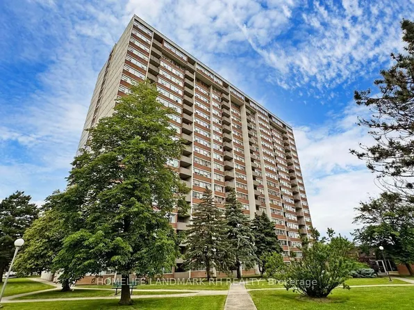 25 Silver Springs Blvd #1804, Toronto, ON M1V 1M9