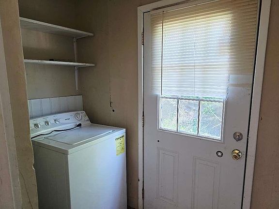 4th image of 3119 Nursery Rd SE