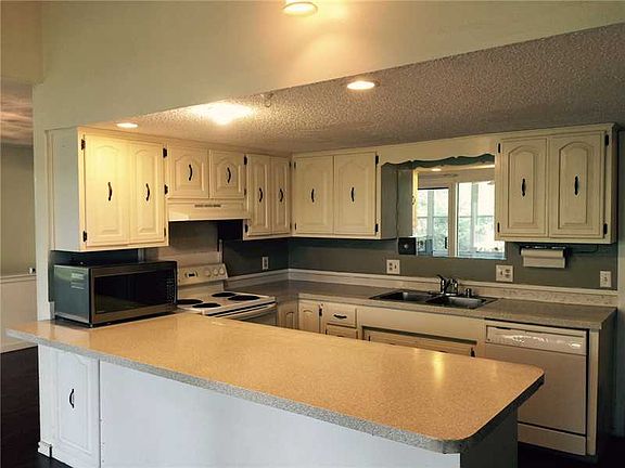 5th image of 14486 Grace Ln