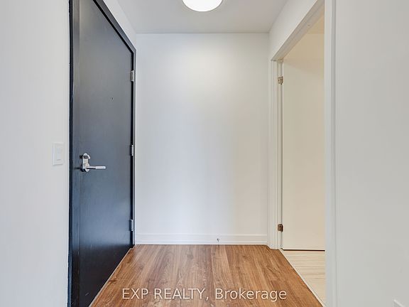3rd image of 15 Wellington St S #708
