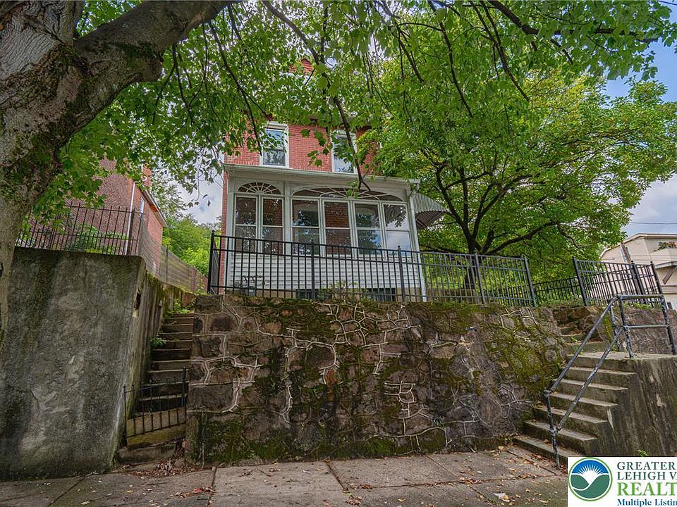 1st image of 720 Hillside Ave