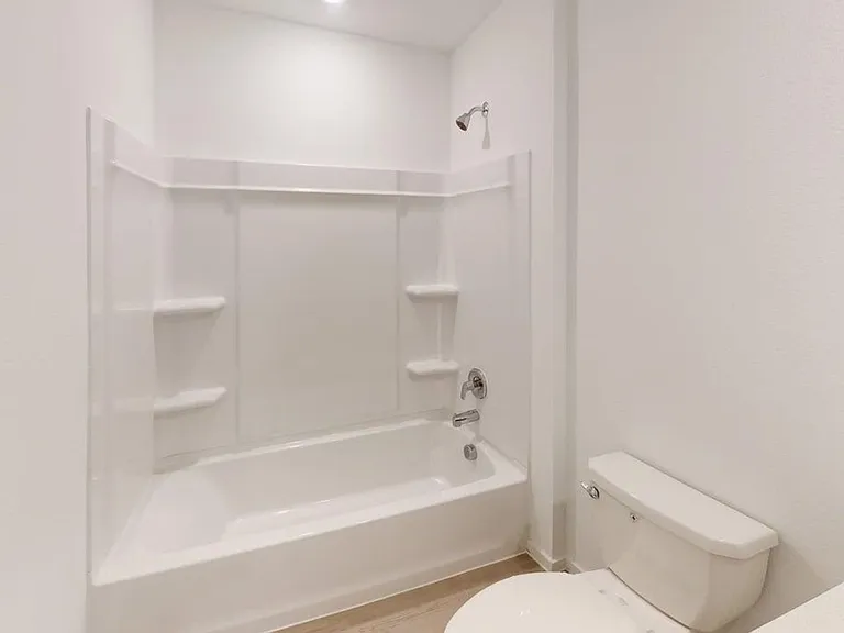 3911 Ontario Way — Photo 17
