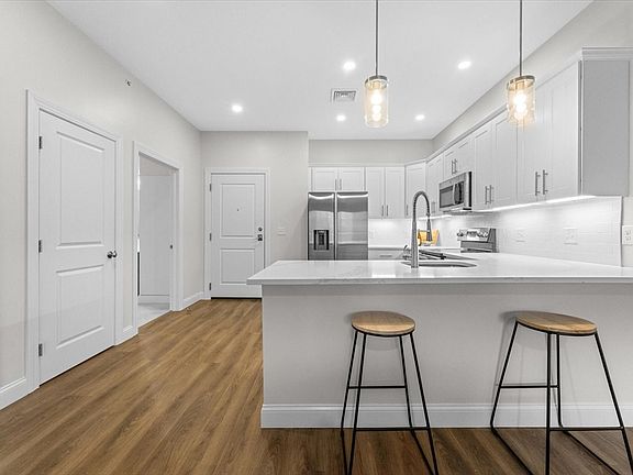 3rd image of 3312 Briarwood Vlg #3312