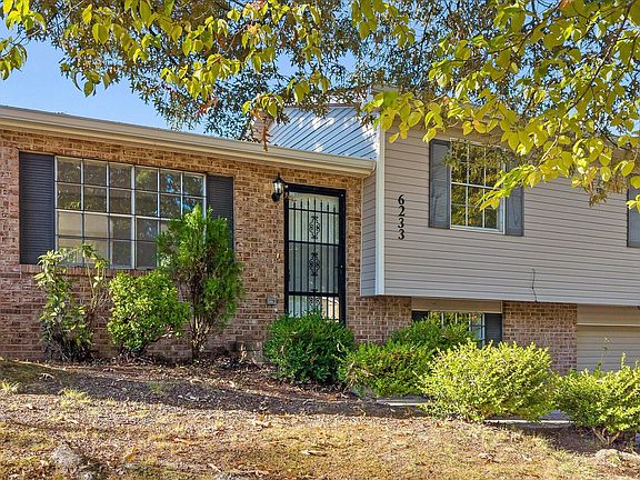 2nd image of 6233 Canoe Ln