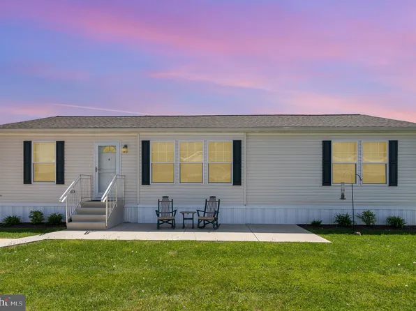 1003 Elm St, New Providence, PA 17560