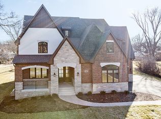1851 Beechnut Rd, Northbrook, IL 60062