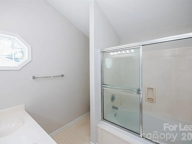 7405 Wapiti Ct — Photo 14