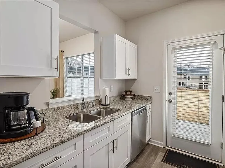 1115 Evelynnview Ln — Photo 19