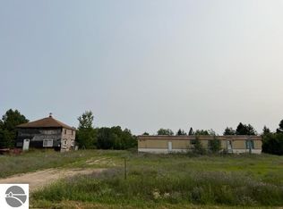 4370 E 28th Rd, Cadillac, MI 49601