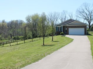 286 Creekwood Dr, Berea, KY 40403