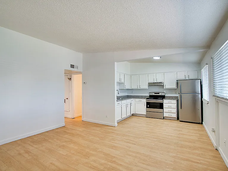 2201 W Heatherbrae Dr #3 — Photo 13