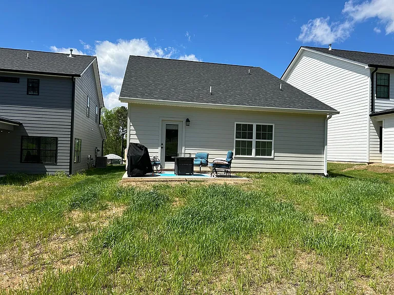 4011 Inlet Loop — Photo 3