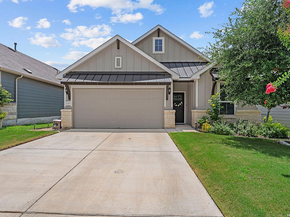 1st image of 27323 CAROLINE WAY