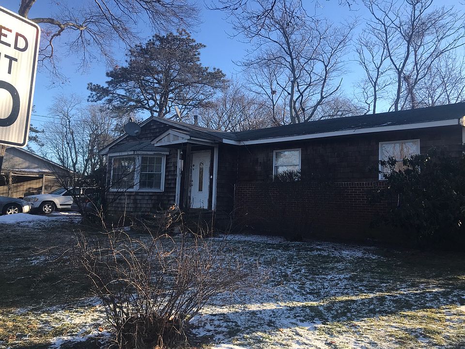 1st image of 28 Cypress Ave