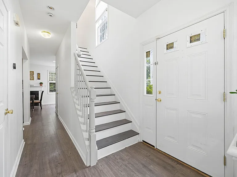216 Barringer Dr — Photo 11