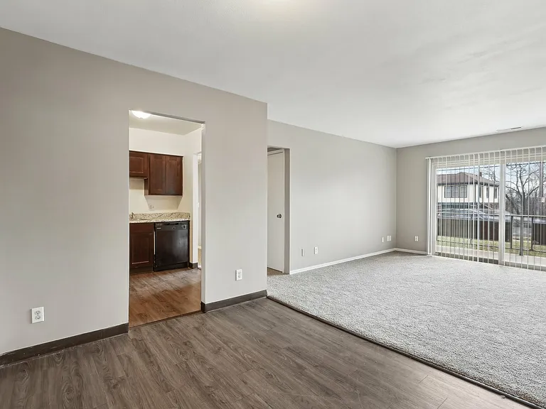 Montana Ridge Apartments — Photo 8