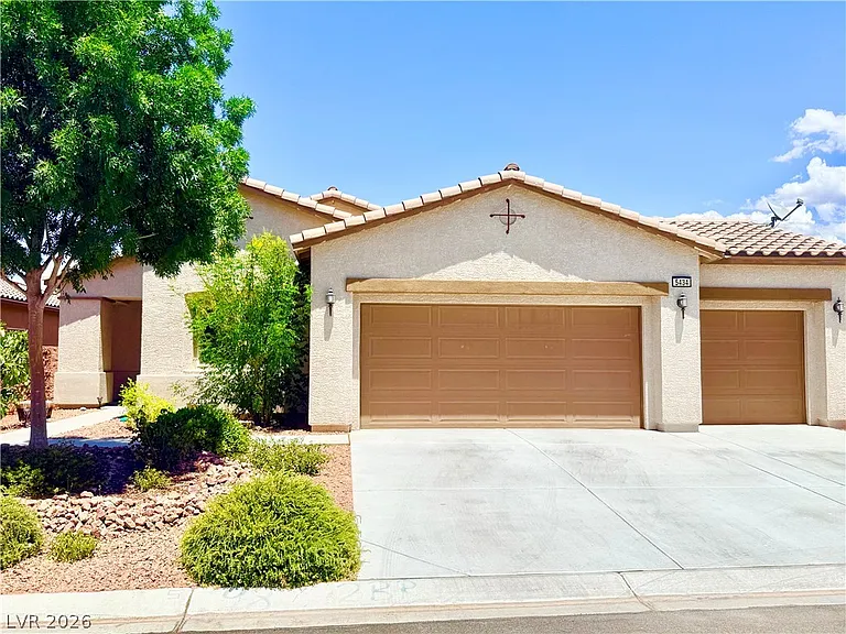 5434 E San Pietro Dr — Photo 1